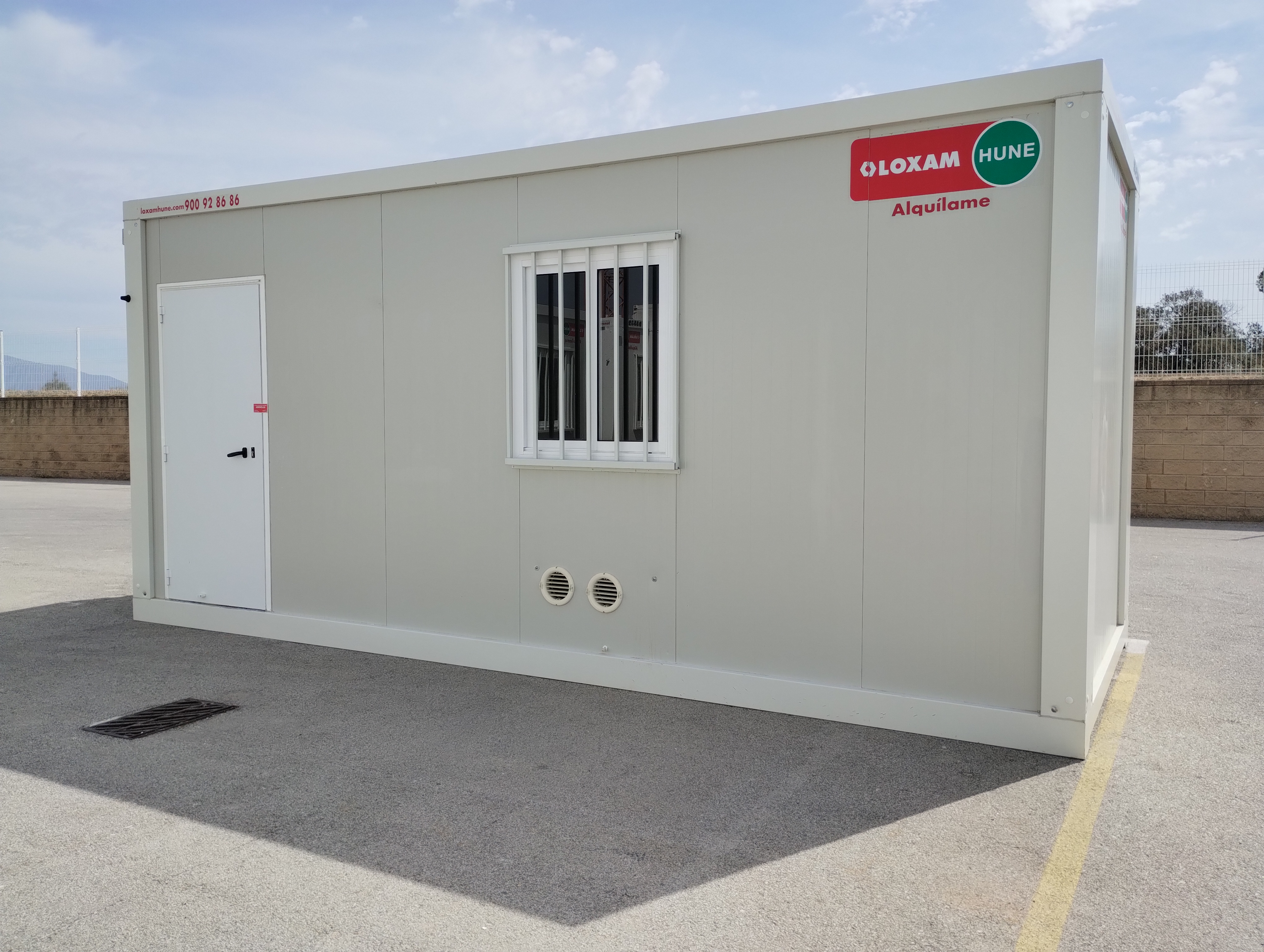 Caseta aislada 6m x 2.40m   image